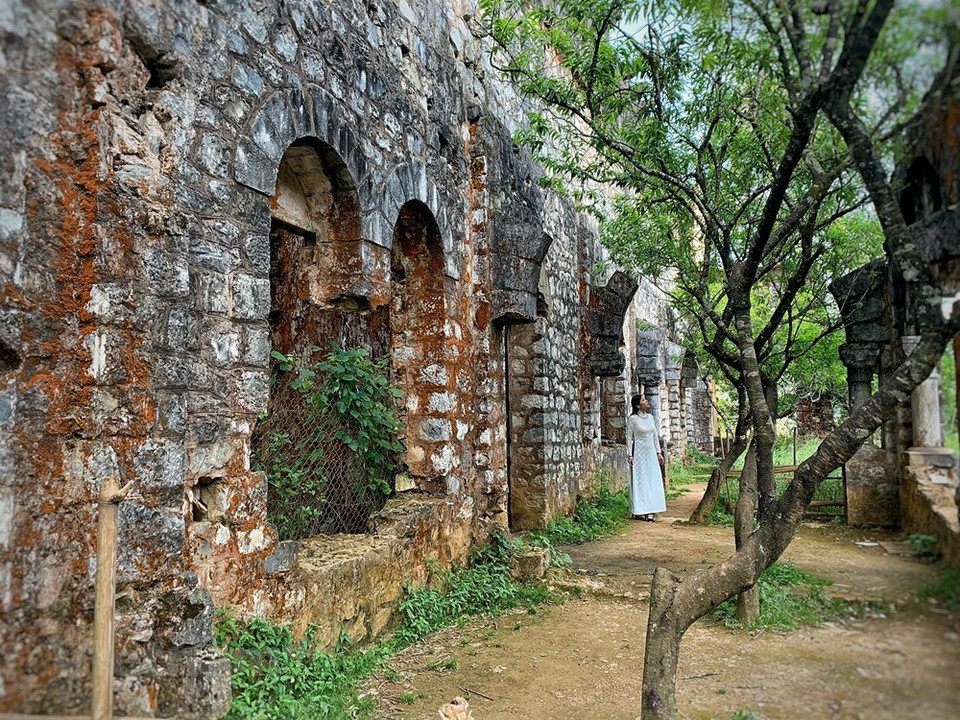 En 1945, las monjas abandonaron el monasterio y regresaron a Hanoi. Durante la guerra, el monasterio se convirtió en ruinas hasta la actualidad. (Foto: Vietnam+)