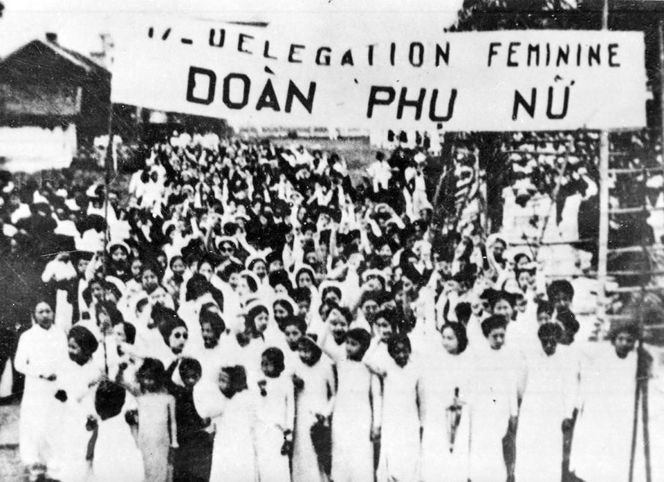 Las mujeres de Hanoi participaron en un mitin para celebrar el Día Internacional del Trabajo en mayo de 1938. (Foto: VNA)