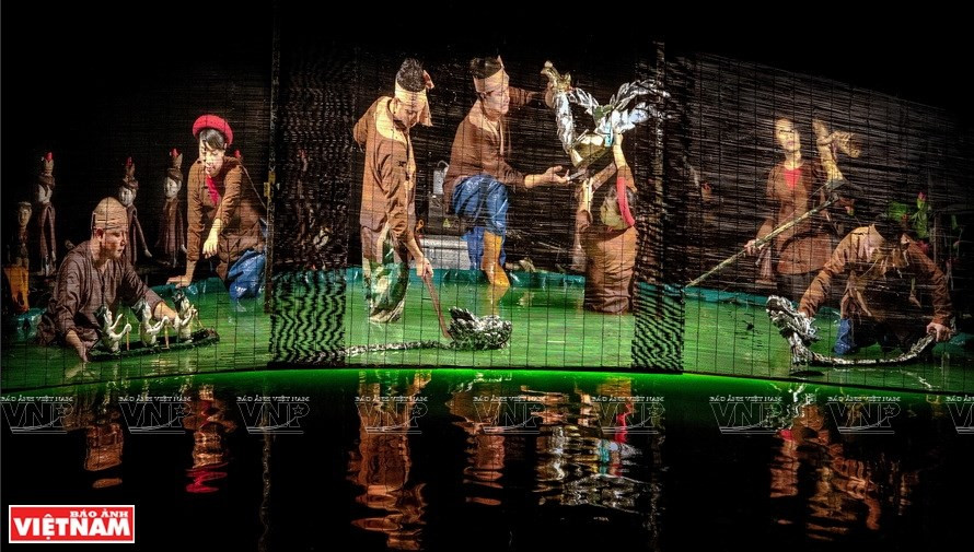 “Hậu trường múa rối nước”’ (Detrás de la escena de un espectáculo de marionetas de agua) - Autor: Thuy Hang (Fuente: VNP)