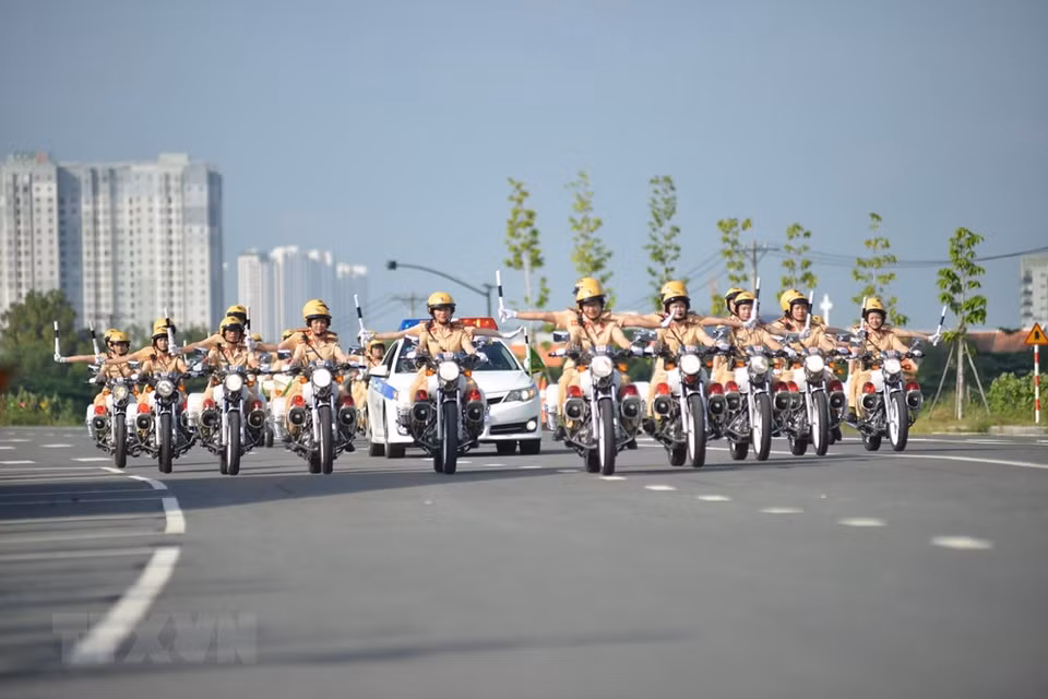 El equipo servirá para acompañar a las delegaciones de alto nivel en los importantes eventos de Ciudad Ho Chi Minh en el futuro.
