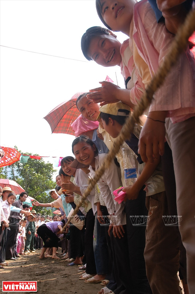 Los aficionados apoyan a los jugadores (Fuente: VNA)