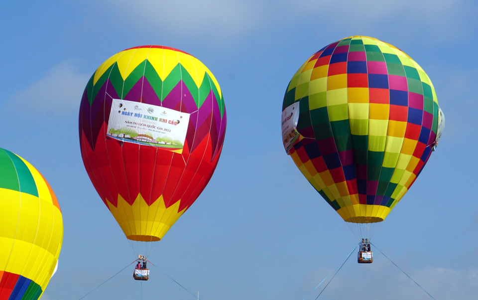 Presentación de globos aerostáticos en el festival (Fuente: VNA) 