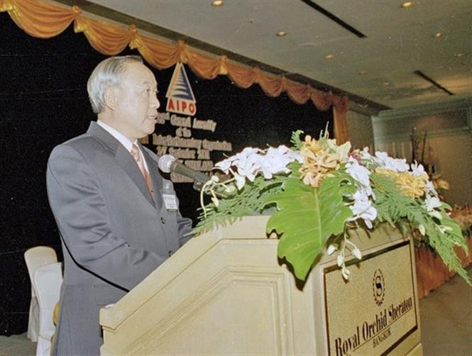Nguyen Van An, presidente de la Asamblea Nacional de Vietnam, intervino en Asamblea 22 de la Organización Interparlamentaria de la Asociación de Naciones del Sudeste Asiático (ASEAN), efectuada en 2001 en Bangkok. (Foto: VNA)