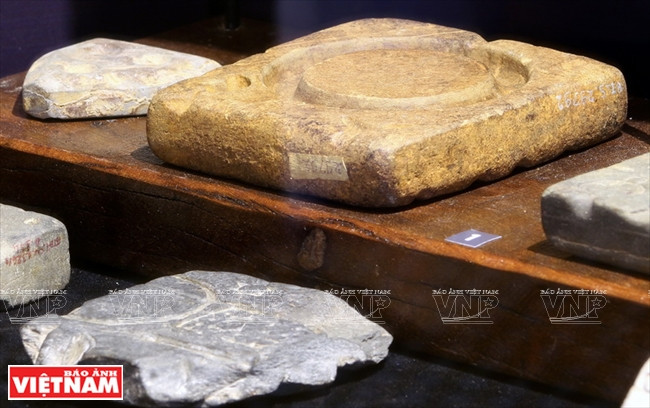 Diferentes tipos de moldes para hacer joyas (Foto: VNA)