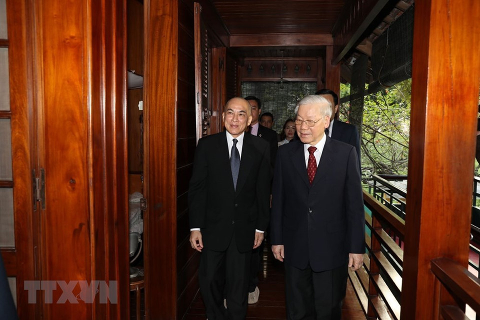  Visitaron las reliquias dedicadas al Presidente Ho Chi Minh en el Palacio Presidencial (Fuente: VNA)