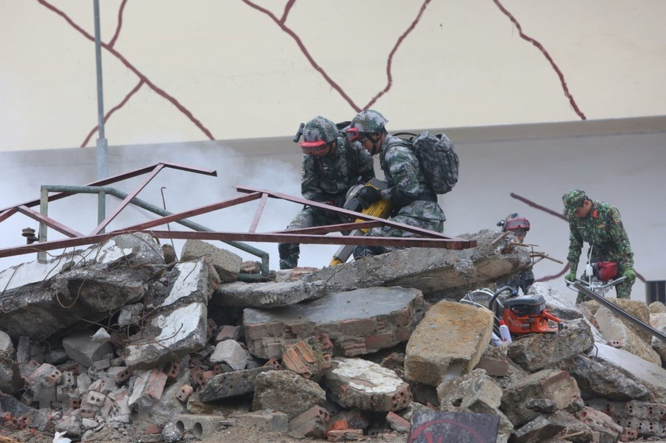 Militares vietnamitas y chinas llevaron a cabo el ejercicio conjunto de rescate en caso de desastres naturales y epidemias en la zona fronteriza entre los dos países. (Fuente: VNA)