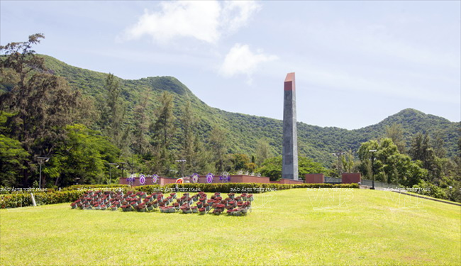 Monumento de los mártires de la guerra en el cementerio Hang Duong (Fuente: VNA)