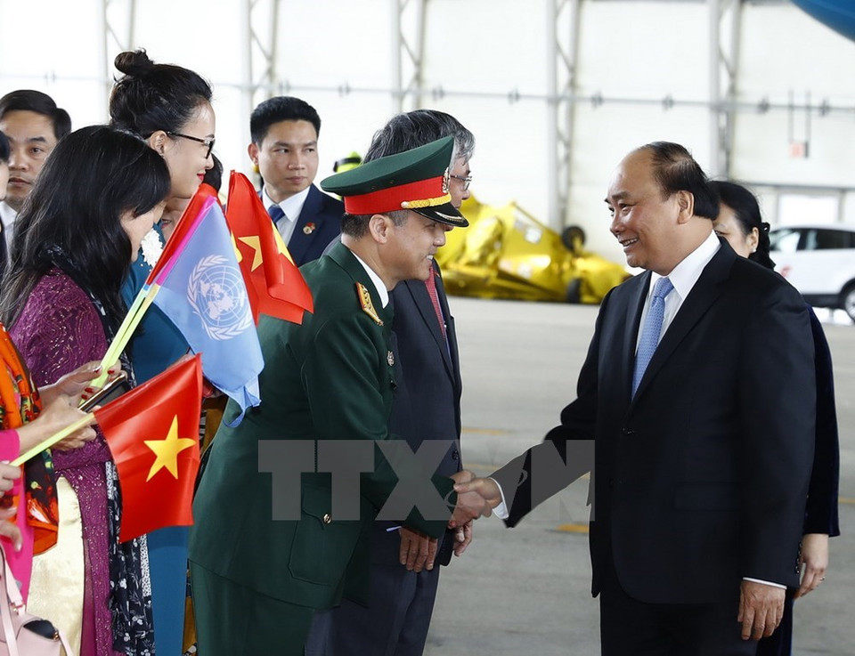 El primer ministro de Vietnam, Nguyen Xuan Phuc, llega al aeropuerto John F.Kennedy (Fuente: VNA)