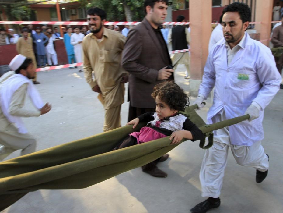Niña hospitalizada en Jalalabad, Afganistán (Fuente: Reuters)