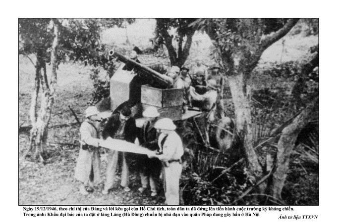 Cañón localizado en una aldea suburbana, dispuesto a disparar contra agresores franceses en Hanoi (Foto de archivo) 