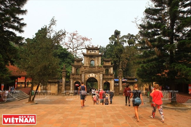 Pagoda Thien Tru con su antigua arquitectura (Fuente: VNA)