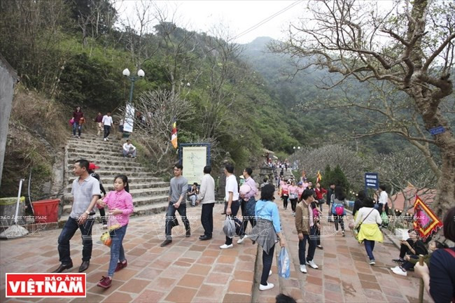 Visitantes en el festival Yen Tu (Fuente: VNA)