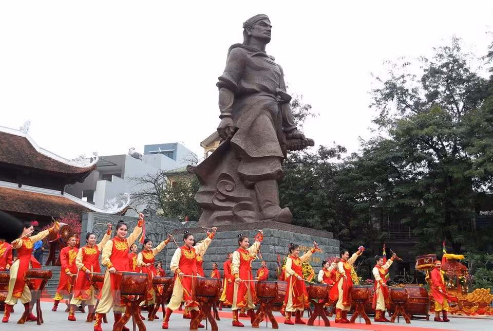 La fiesta del montículo de Dong Da, en Hanoi, vestigio de la victoria del ejército vietnamita liderado por el rey Quang Trung contra invasores Qing de China en 1789 (Fuente: VNA) 