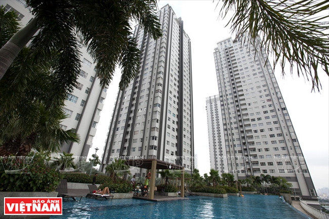 La zona urbana Harbor City construida por la compañía Novaland, distrito 8, Ciudad Ho Chi Minh. 