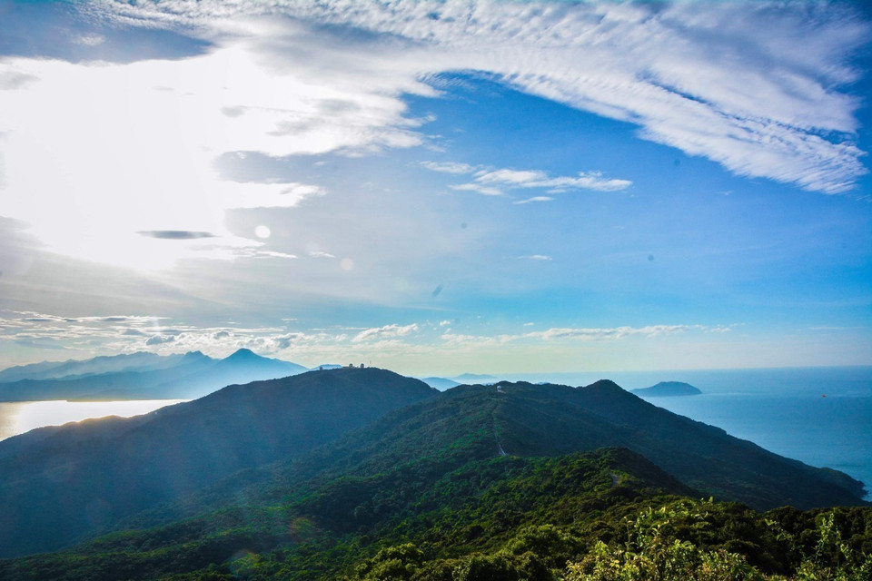 El paisaje majestuoso de la montaña de Son Tra (Fuente: VNA)