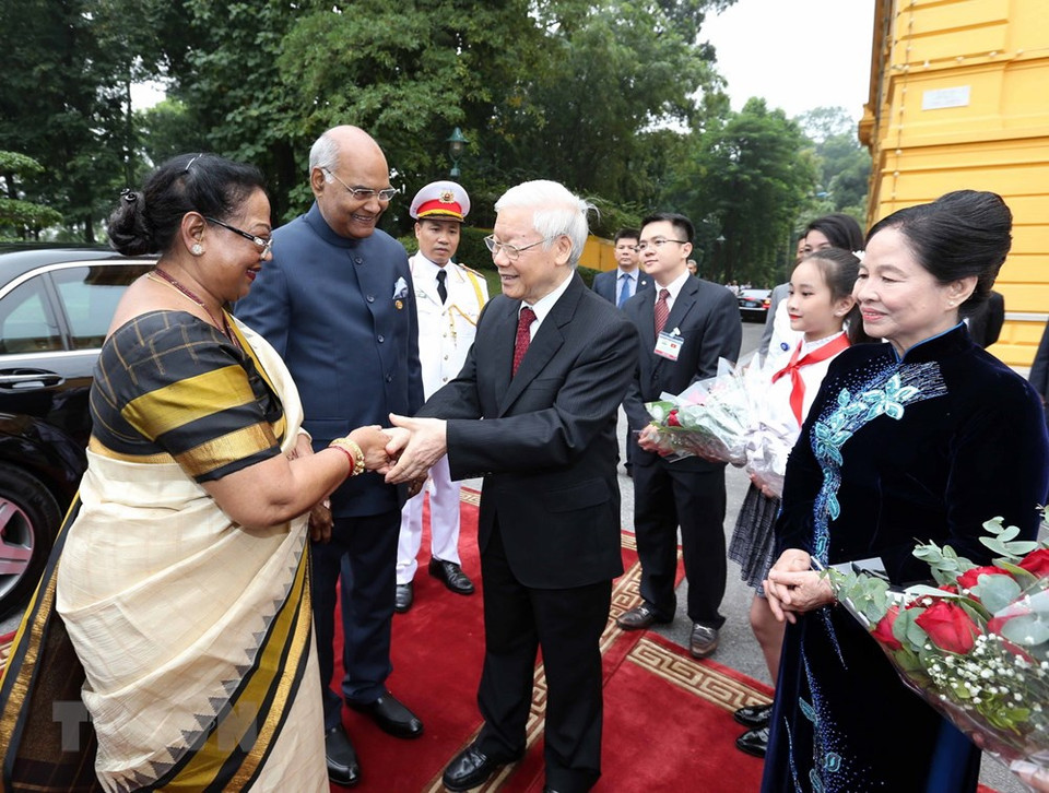 El secretario general del Partido Comunista (PCV) y presidente de Vietnam, Nguyen Phu Trong, recibió al jefe de Estado indio, Ram Nath Kovind (Fuente:VNA)