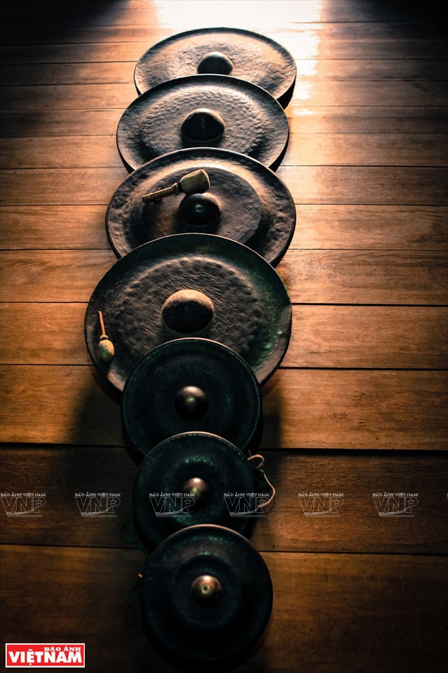 Los pobladores locales consideran a los gongs propiedades valiosas y un símbolo del poder y la riqueza. (Fuente: VNA)