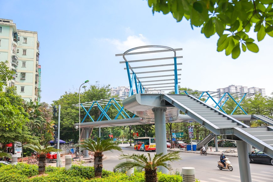 Los trabajadores aceleran la construcción de esta obra (Fuente: Vietnamplus)