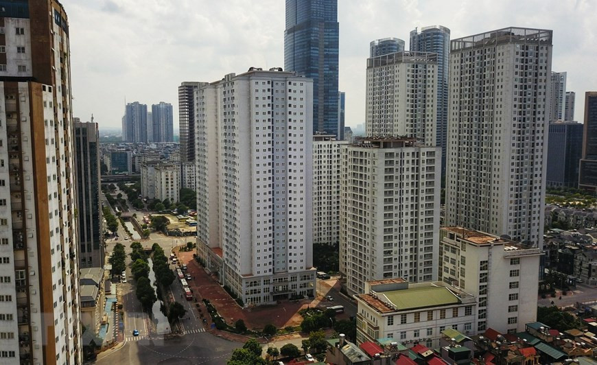 El proyecto de construcción de viviendas 30T1 y 30T2, en el distrito de Cau Giay, fue requisado para funcionar como establecimientos de cuarentena y hospitales de campaña (Fuente: VNA)