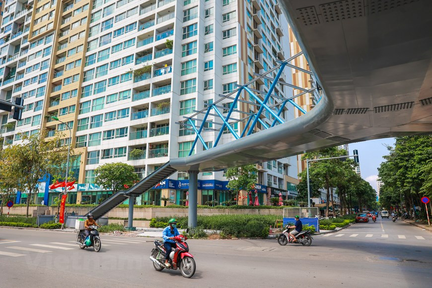 El puente elevado se considera una obra simbólica del distrito de Thanh Xuan (Fuente: Vietnamplus)