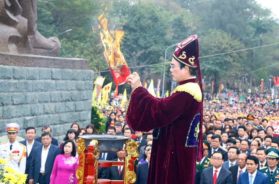 Acto conmemorativo por el triunfo de Ngoc Hoi – Dong Da, liderado por el rey Quang Trung, sobre los invasores Qing de China, celebrado en el distrito de Dong Da. Hanoi (Fuente: VNA)