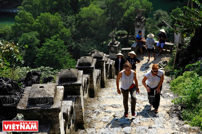 Los turistas solo deben pagar casi cuatro dólares para entrar en el sitio.