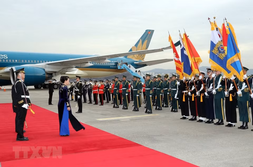 Nguyen Thi Kim Ngan llegó al aeropuerto Seongnam en Seúl (Fuente: VNA)