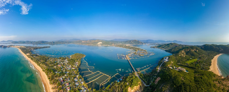 Laguna de Cu Mong, ciudad municipal de Song Cau. (Foto: VNA)