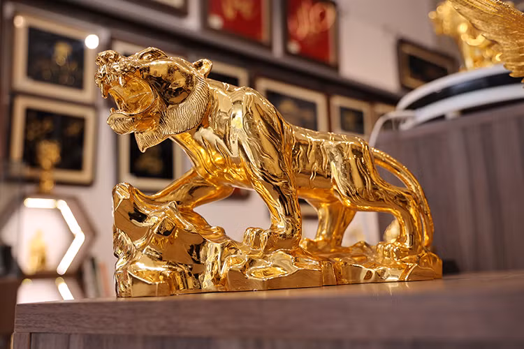 El tigre es una de las criaturas respetadas por muchos vietnamitas porque simboliza la fuerza, el poder, la suerte, así como la protección de la paz del dueño de casa. (Foto: Noticias/VNA)