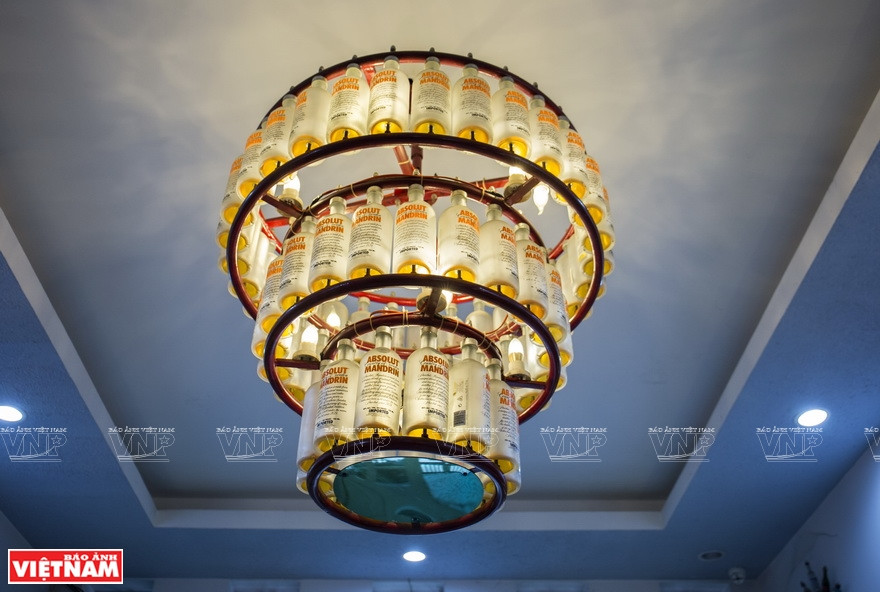 Obras del artista vietnamita Dinh Nguyen Binh (Fuente: VNA)