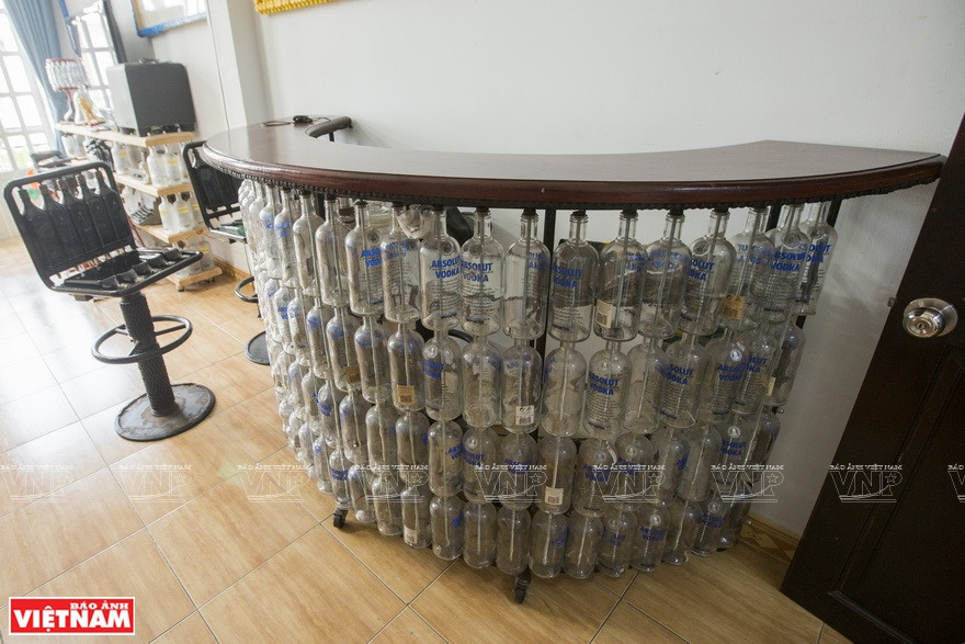 Obras del artista vietnamita Dinh Nguyen Binh (Fuente: VNA)