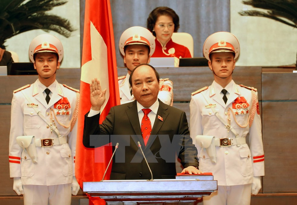 Nguyen Xuan Phuc jura ante la Asamblea Nacional, durante la asunción de su nuevo cargo (Fuente: VNA)
