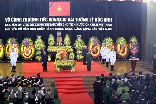 El homenaje póstumo a nivel nacional al expresidente Le Duc Anh se celebró esta mañana en Hanoi. (Foto: VNA)