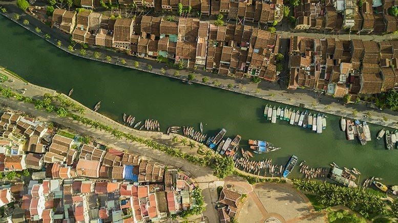 Hoi An, sobre los dos lados del río Hoai, fue nombrada Patrimonio de la Humanidad por la UNESCO en 1999. (Fuente: VNA)