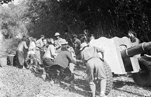 La aviación norteamericana realizó constantes ataques con la intención de cortar el suministro logístico desde la retaguardia del norte hasta el frente del sur, sin poder lograr ese objetivo. (Fuente: VNA)