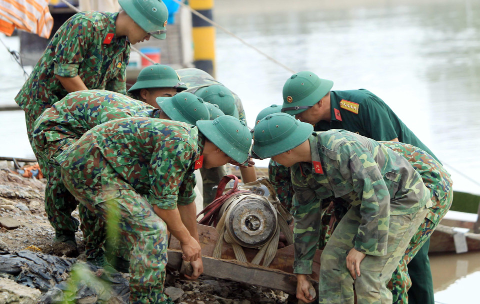 Expertos calculan que la nación necesita unos 10 mil millones de dólares y décadas de trabajo para resolver ese problema. (Fuente: VNA)