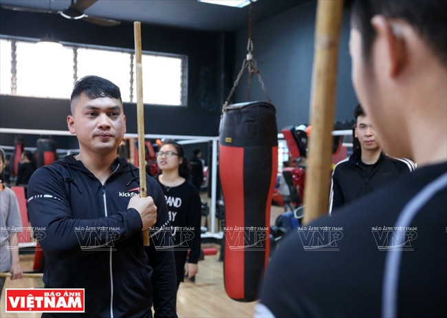 Saludo a un oponente antes de una competencia. (Fuente: VNA)