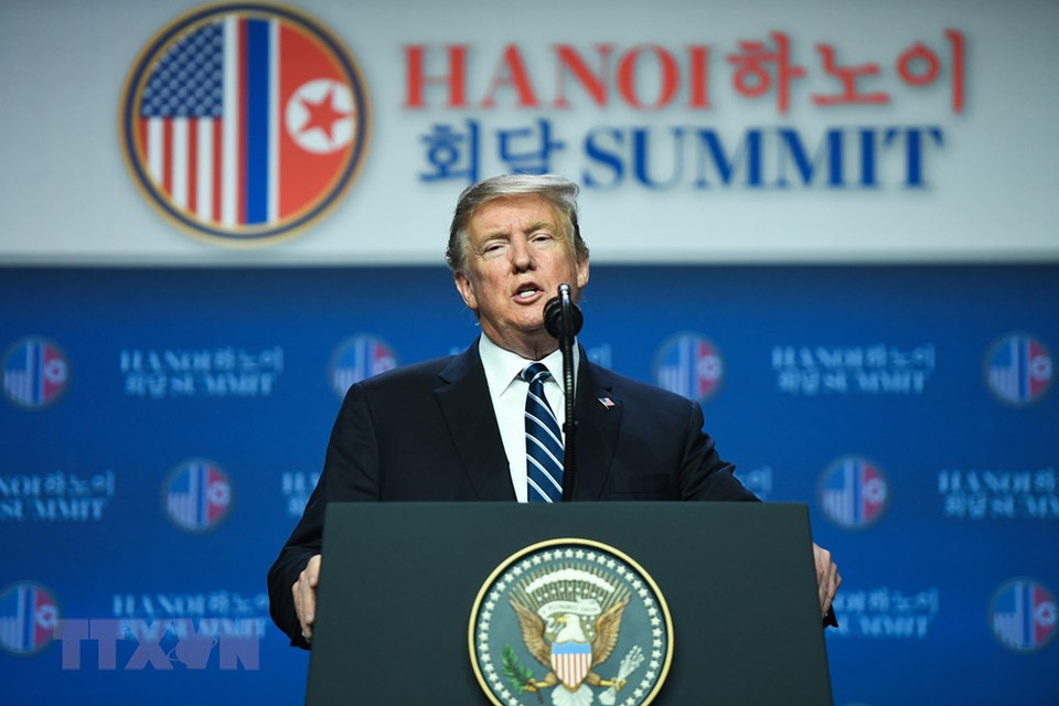 El presidente norteamericano, Donald Trump, ofrece el 28 de febrero una conferencia de prensa después de la segunda Cumbre entre Estados Unidos y Corea del Norte. (Fuente: AFP/VNA)