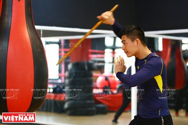 La práctica hace que los palos vayan más rápido y el estudiante se fortalece. (Fuente: VNA)