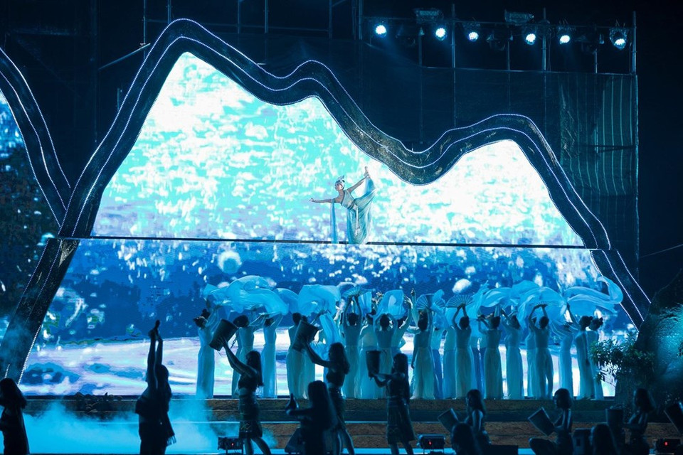 La famosa bailarina Linh Nga se transforma en una diosa del café. (Foto: VNA)