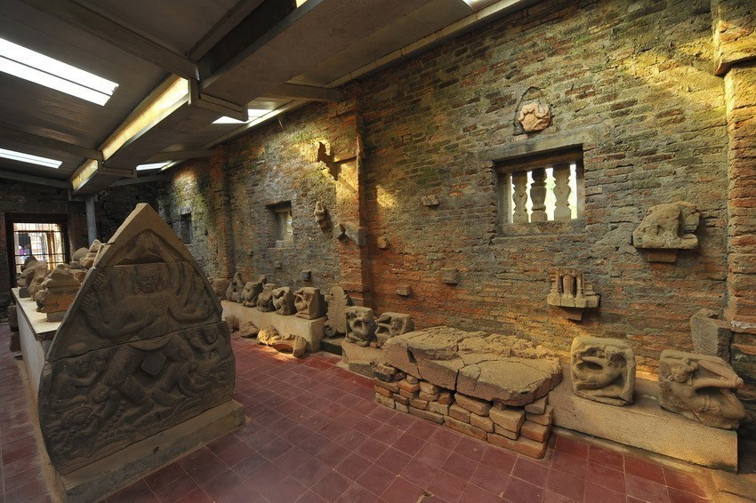 Cada grupo dedica a un santo (Kalan), rodeado de torres. (Foto: VNA)