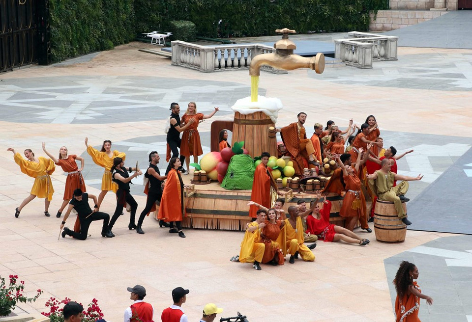 Presentación artística en la Fiesta Danzas del Sol. (Fuente: VNA)