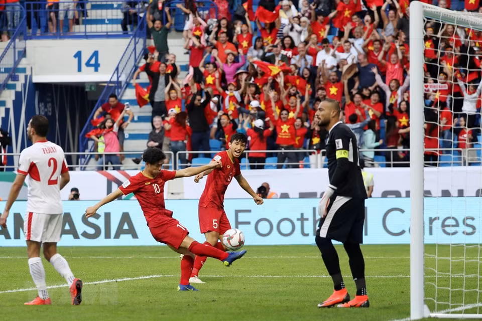 Vietnam iguala el partido gracias a un gol del delantero Nguyen Cong Phuong en el minuto 51. (Fuentes: AFP/VNA)