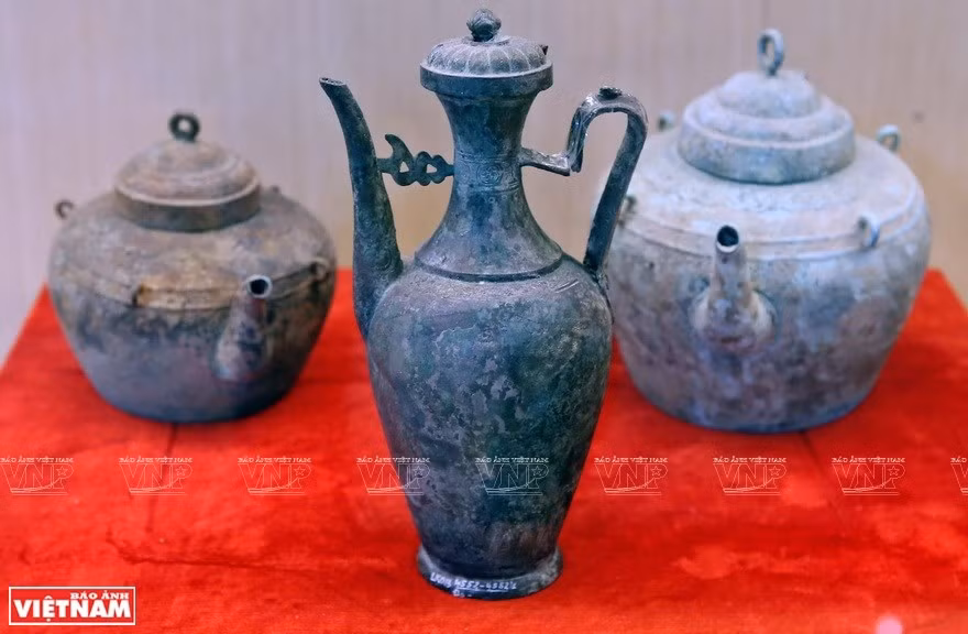 Antiguos objetos de Lam Kinh (Foto: VNA)