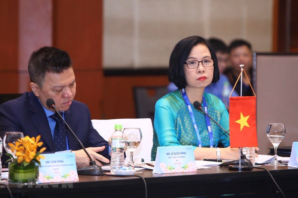 Los vicedirectores generales de la Agencia Vietnamita de Noticias (VNA), Vu Viet Trang y Le Quoc Minh, en la reunión. (Fuente: VNA)