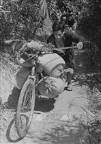 La aviación norteamericana realizó constantes ataques con la intención de cortar el suministro logístico desde la retaguardia del norte hasta el frente del sur, sin poder lograr ese objetivo. (Fuente: VNA)