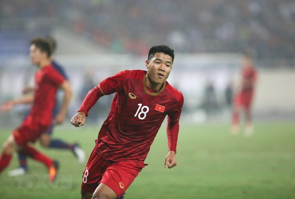 Ha Duc Chinh anota el primer gol para Vietnam a los 17 minutos. (Fuente: VNA)