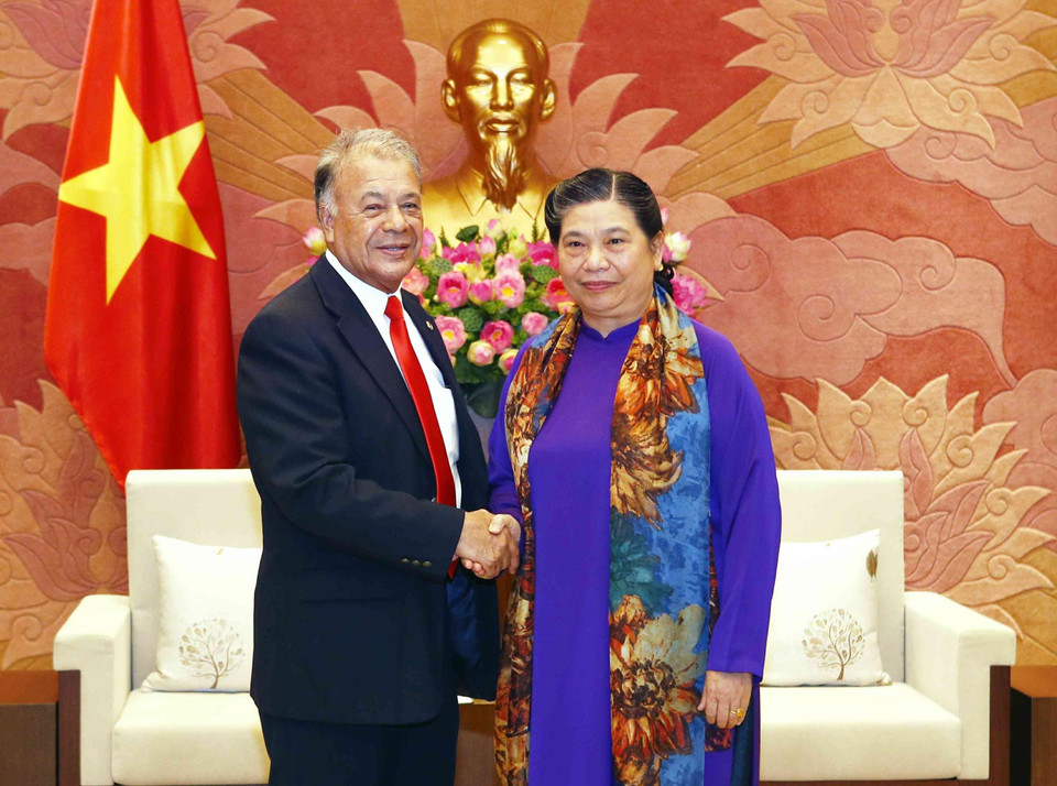 La vicepresidenta de la Asamblea Nacional, Tong Thi Phong, recibió el 27 de agosto de 2019 al Coordinador nacional del Partido del Trabajo de México, Alberto Anaya Gutiérrez, durante su visita oficial a Vietnam. (Fuente: VNA)