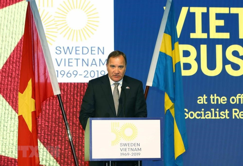 Premier sueco, Stefan Löfven, interviene en el Foro Empresarial Vietnam-Suecia. (Foto: VNA)