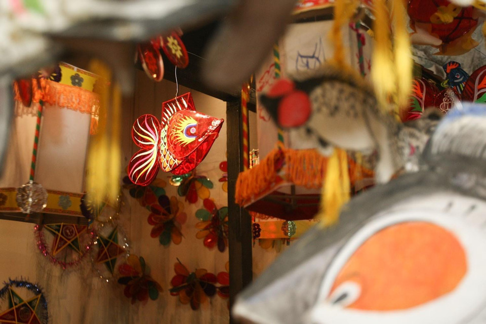 Además, se presentarán espectáculos de música tradicional y se organizarán juegos folclóricos para los menores, a fin de preservar y resaltar los valores culturales tradicionales. (Fuente: VNA)